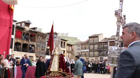 Procesión del Domingo de Resurrección y la Bajada del Ángel de Peñafiel (10/16) | Valladolid Plural