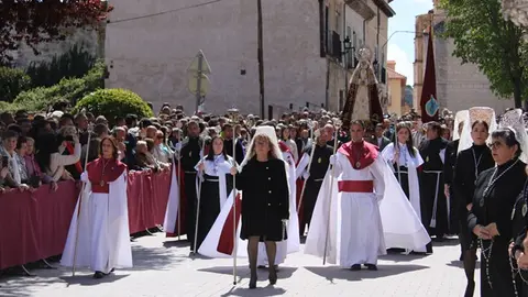 Procesión del Domingo de Resurrección y la Bajada del Ángel de Peñafiel (13/16) | Valladolid Plural
