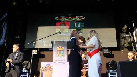 Pasacalles y proclamación de Quinto y Quinta de Honor de las Fiestas de La Cistérniga 2025 (10/14)