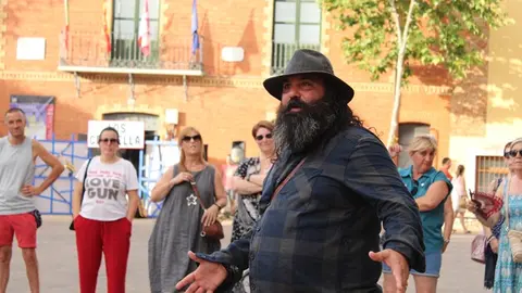 Visita teatralizada y actuación del Festival El Arte está en la Calle (01/11) | Valladolid Plural