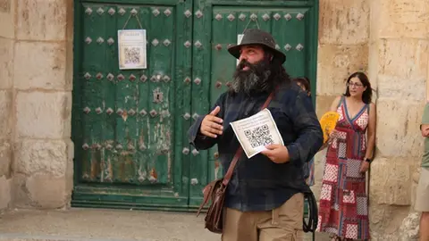 Visita teatralizada y actuación del Festival El Arte está en la Calle (03/11) | Valladolid Plural