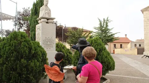 Visita teatralizada y actuación del Festival El Arte está en la Calle (05/11) | Valladolid Plural