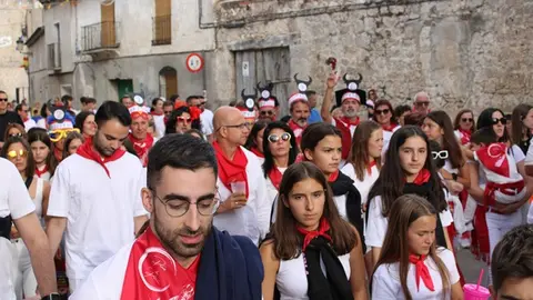 Desfile de peñas y pasacalles de San Fermín de las Fiestas de Portillo (13/15) | Valladolid Plural