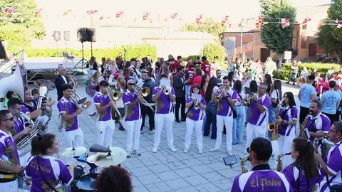 Pasacalles y pregón de las Fiestas de San Cipriano de Fuensaldaña 2025 (01/14) | Valladolid Plural