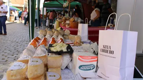 Inauguración del Mercado del Queso de Villalón 2025 (09/12) | Valladolid Plural