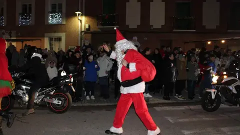Llegada motera de Papá Noel en la Navidad de Mojados 2025 | Valladolid Plural