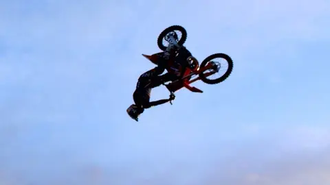 Excursión a Mojados en la concentración de motos de Pingüinos 2026 | Valladolid Plural