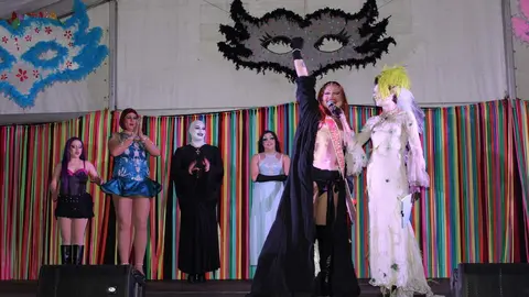 Celebración de la III Gala Drag del Carnaval de Santovenia de Pisuerga | Valladolid Plural