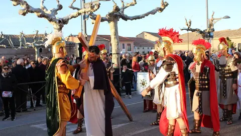 Representación del Viacrucis Juvenil de la Semana Santa de Fresno el Viejo 2026 | Valladolid Plural