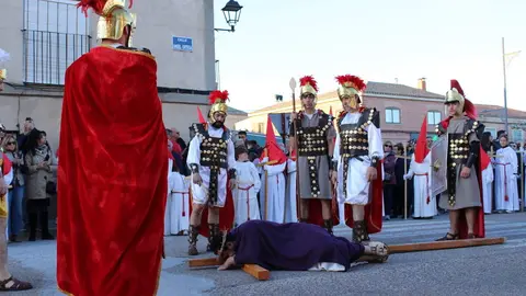 Representación del Viacrucis Juvenil de la Semana Santa de Fresno el Viejo 2026 | Valladolid Plural
