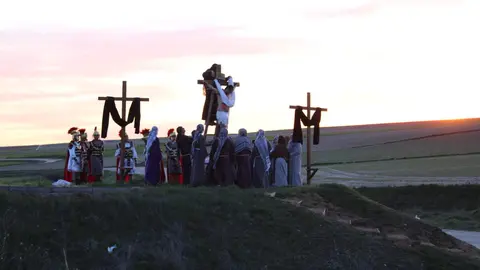 Representación del Viacrucis Juvenil de la Semana Santa de Fresno el Viejo 2026 | Valladolid Plural