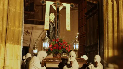 Salida de los Pasos Grandes y procesion del Viernes Santo Semana Santa Medina de Rioseco 2026 (14)