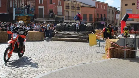 Concentración Motera Los Pichones y Super Enduro Urbano en Villalón de Campos 2026 | Valladolid Plural
