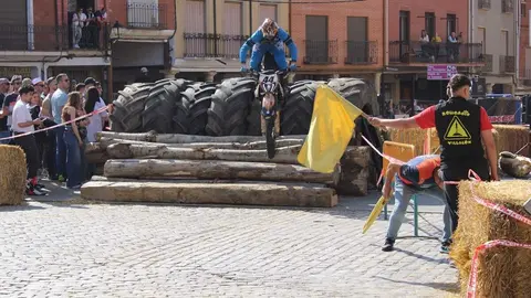 Concentración Motera Los Pichones y Super Enduro Urbano en Villalón de Campos 2026 | Valladolid Plural