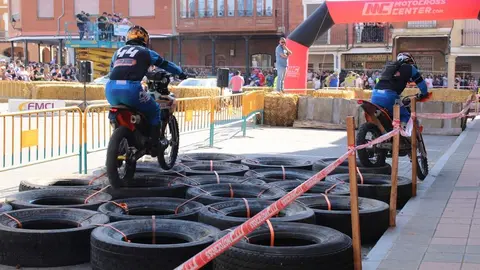 Concentración Motera Los Pichones y Super Enduro Urbano en Villalón de Campos 2026 | Valladolid Plural