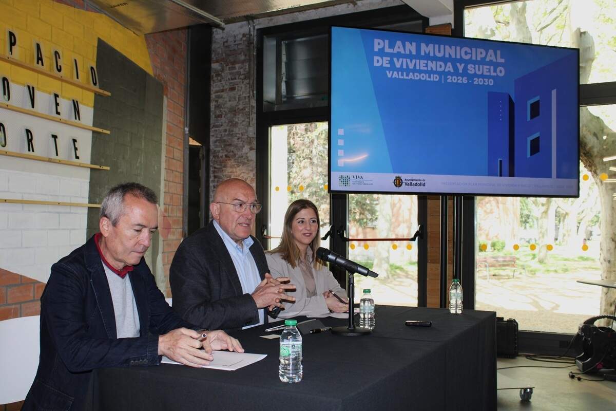 Presentacion Plan Municipal Vivienda y Suelo y visita obras construccion calle Eneldo Valladolid (1)
