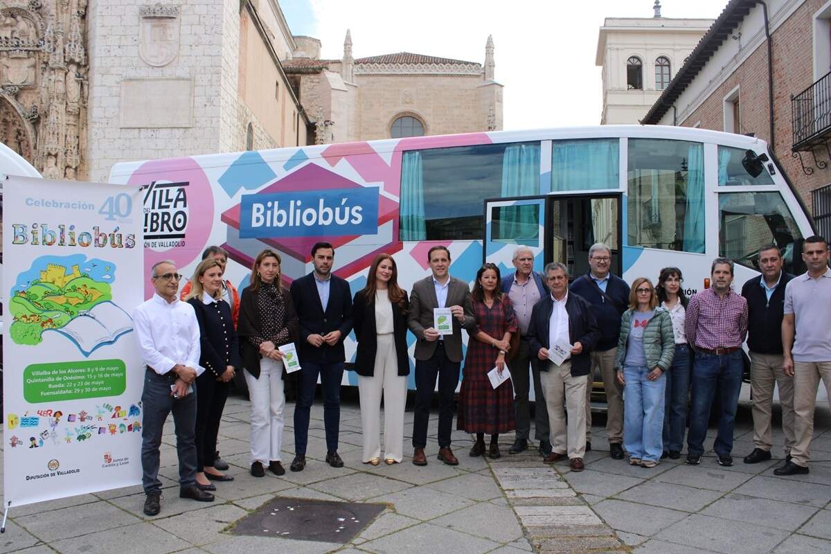 Presentacion 40 aniversario Servicio de Bibliobuses Diputacion de Valladolid (1)