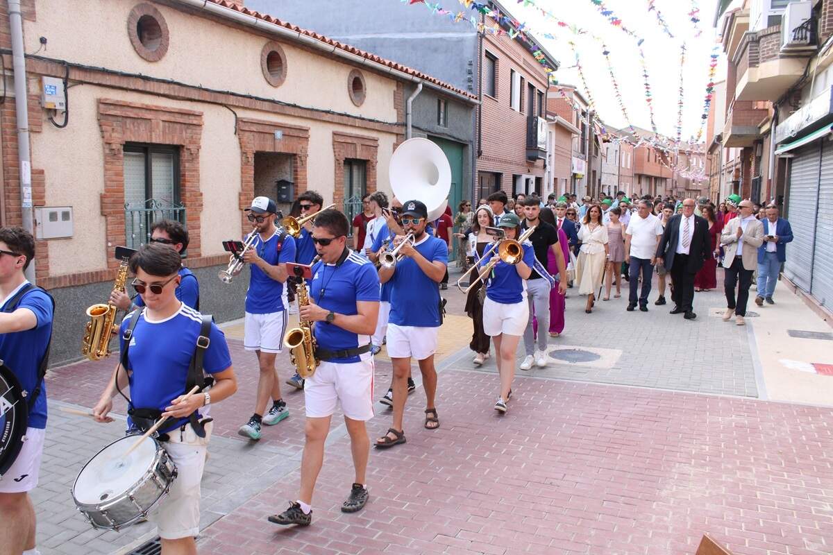 Pasacalles y pregon de las Fiestas de San Juan Santovenia de Pisuerga 2026 (1)