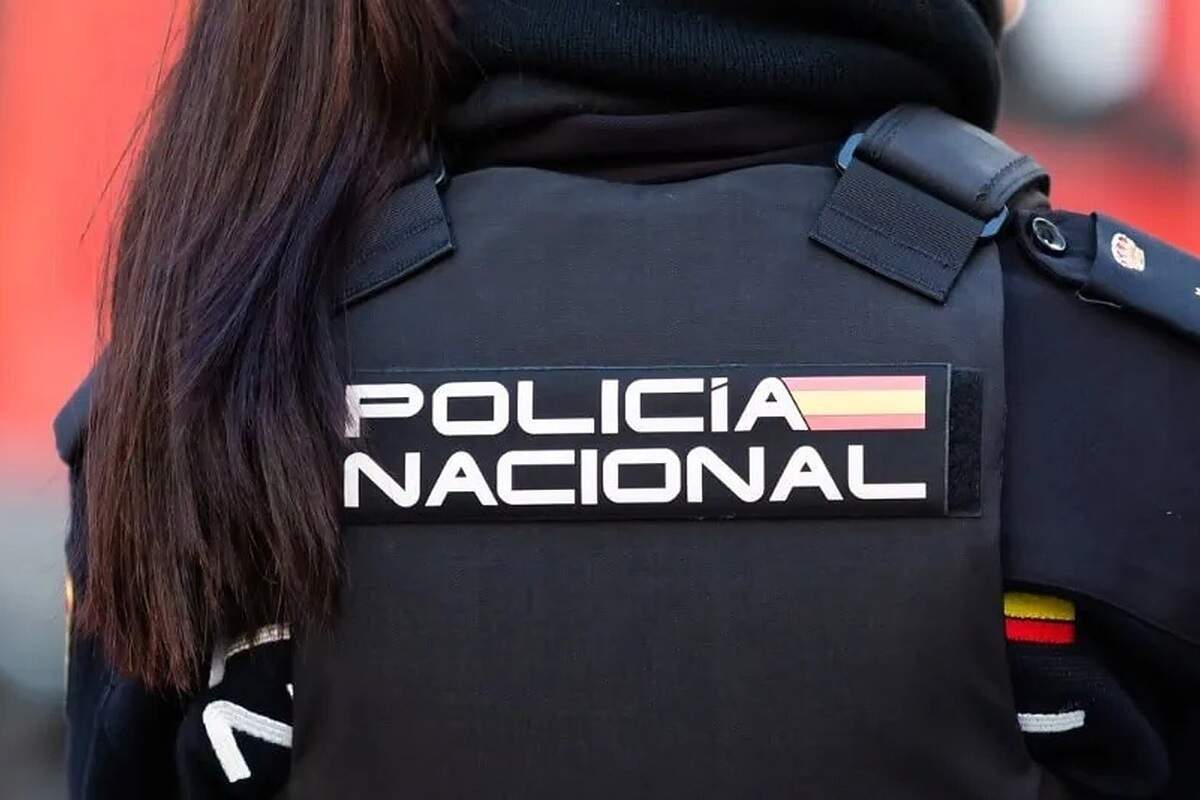 Entra en un bar de Pajarillos y se esconde hasta que cierra al público para robar casi 3.500 euros en monedas de las tragaperras