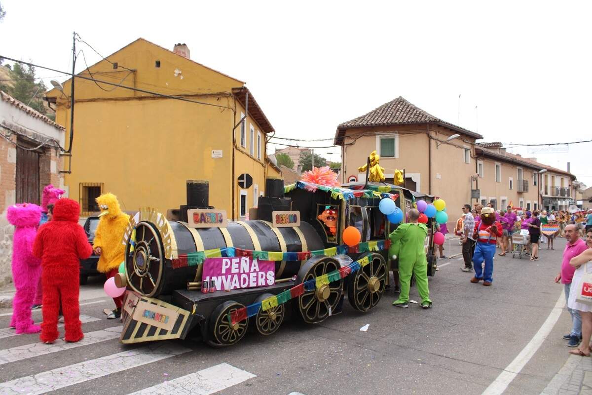 Desfile de disfraces inicio Fiestas San Roque Cabezon de Pisuerga 2026 (9)
