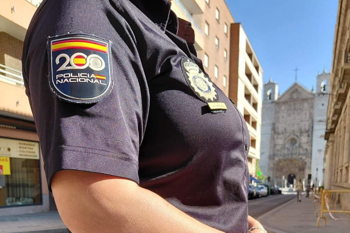 Un vecino de Valladolid cae en una red de extorsión tras contactar con una mujer para servicios sexuales: pagó 6.000 euros por miedo a las amenazas
