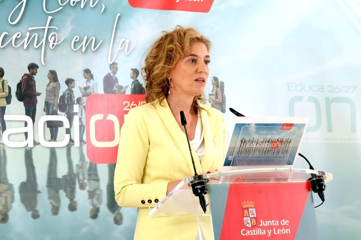 Castilla y León inicia el curso con una cifra récord de 37.074 docentes, aumento del alumnado y el objetivo de mejorar el bienestar de la comunidad educativa