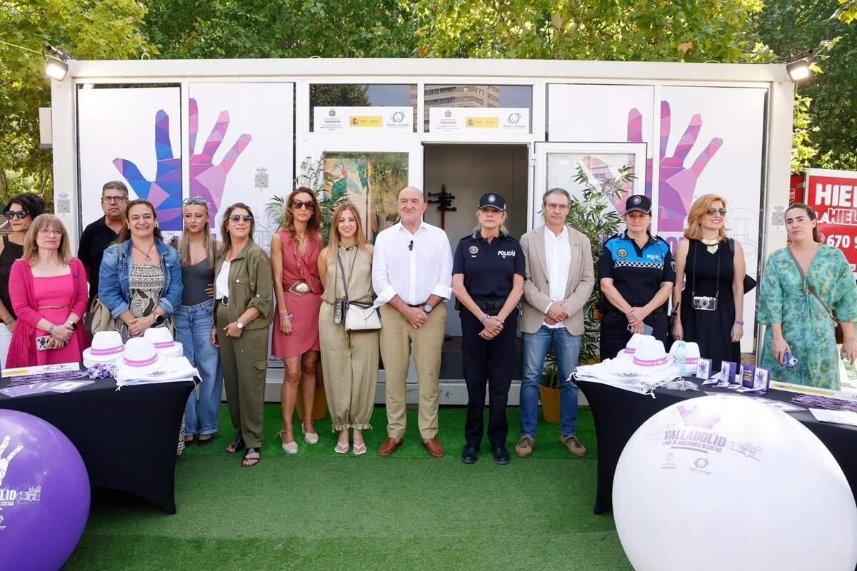 Valladolid activa el dispositivo de Puntos Violeta para las Fiestas: "La prevención funciona mejor cuando toda la ciudad se implica"